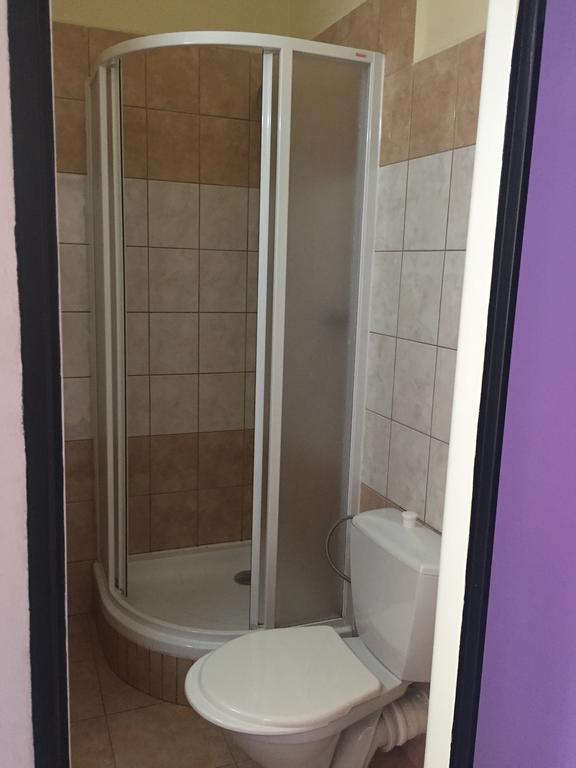 צ'סקה בודיוביצה Hotel U Tri Lvu מראה חיצוני תמונה
